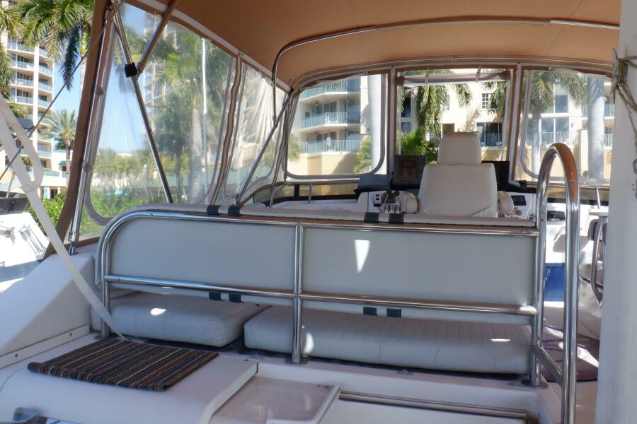 43' 2002 Mainship 430 Trawler