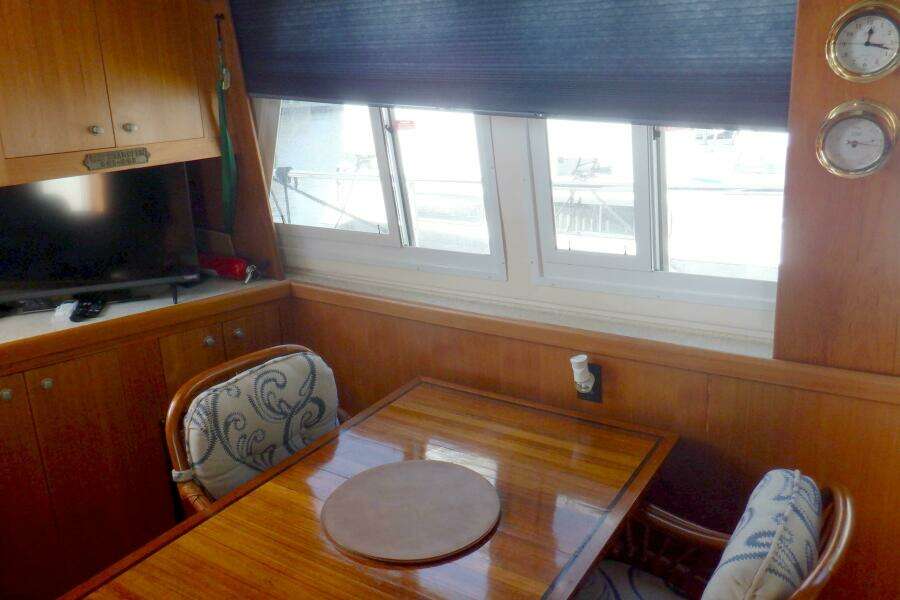 Summer Wind 43ft Mainship Yacht For Sale