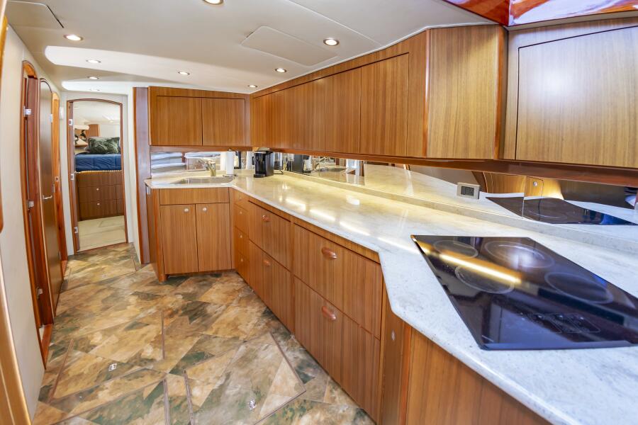 52' 2010 Viking 52 Sport Coupe