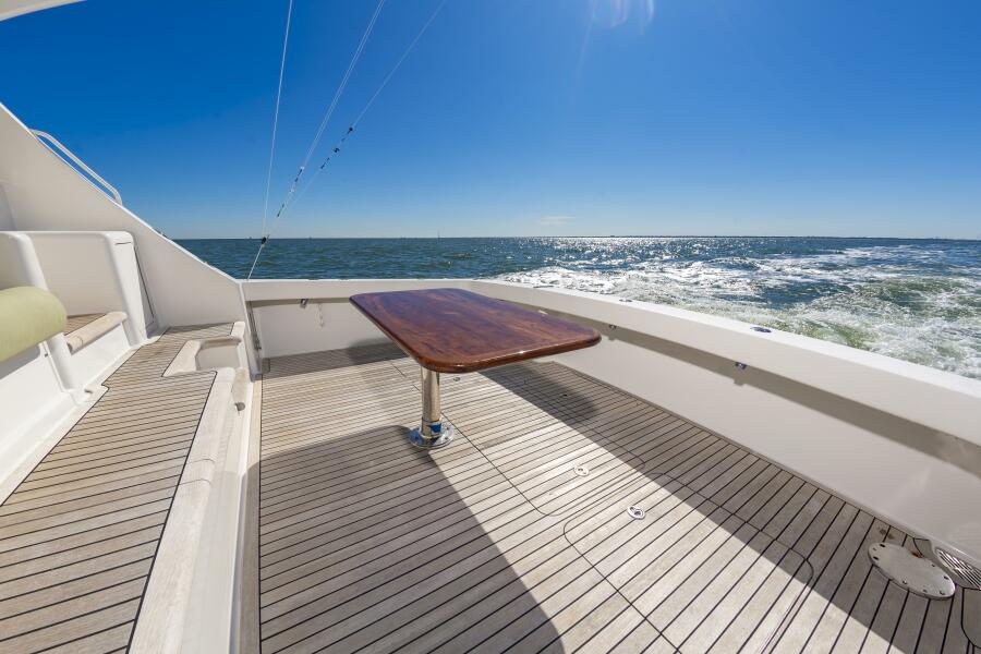 52' 2010 Viking 52 Sport Coupe