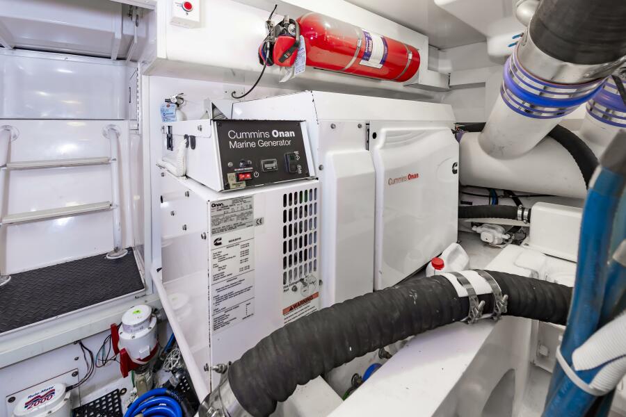 52' 2010 Viking 52 Sport Coupe