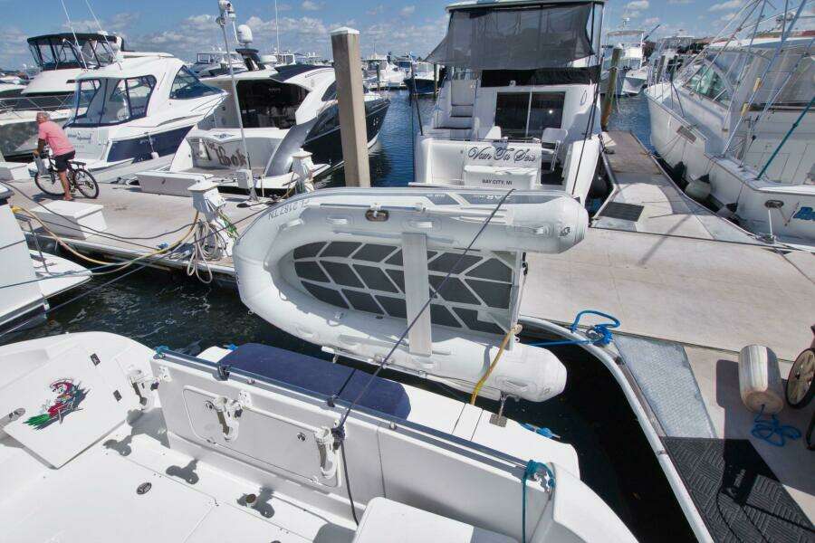 Vectors to Paradise 45ft Meridian Yacht For Sale