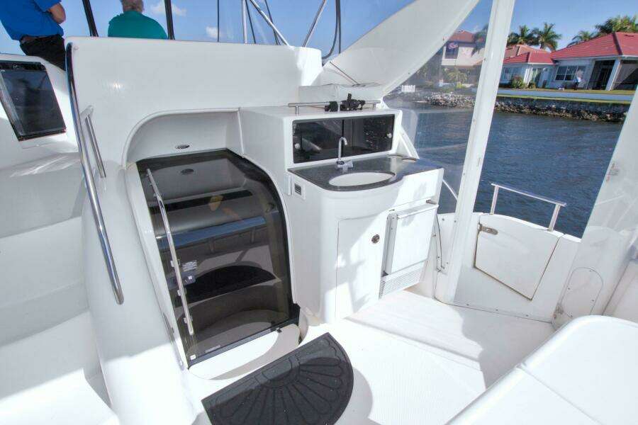 Vectors to Paradise 45ft Meridian Yacht For Sale