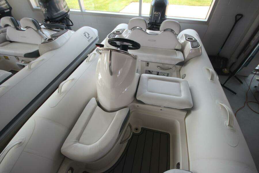 Boat Show Special Pricing 14ft Zodiac Yacht For Sale