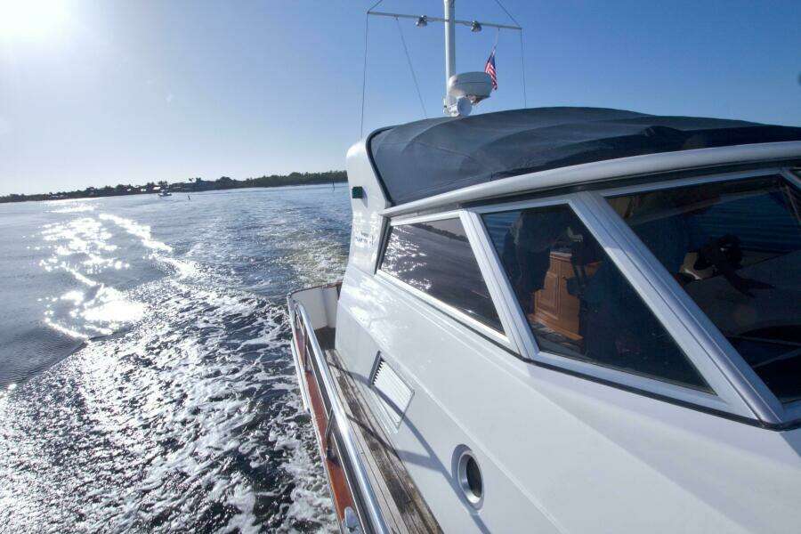 Vivace 45ft Linssen Yacht For Sale