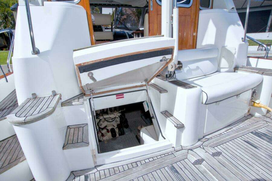 Vivace 45ft Linssen Yacht For Sale