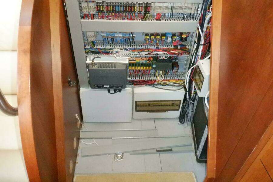 Vivace 45ft Linssen Yacht For Sale