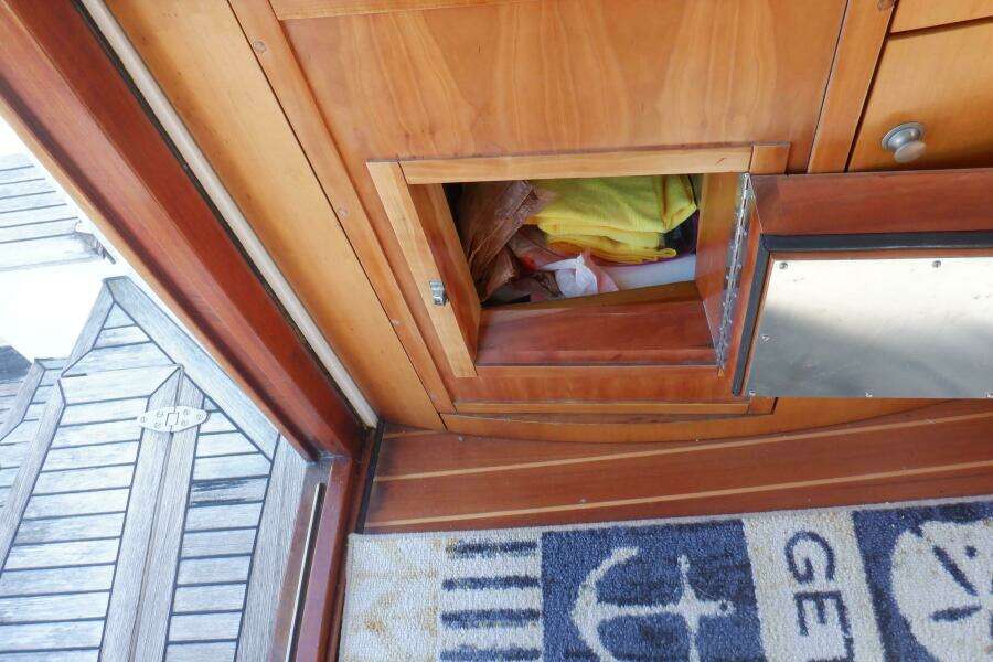 Vivace 45ft Linssen Yacht For Sale