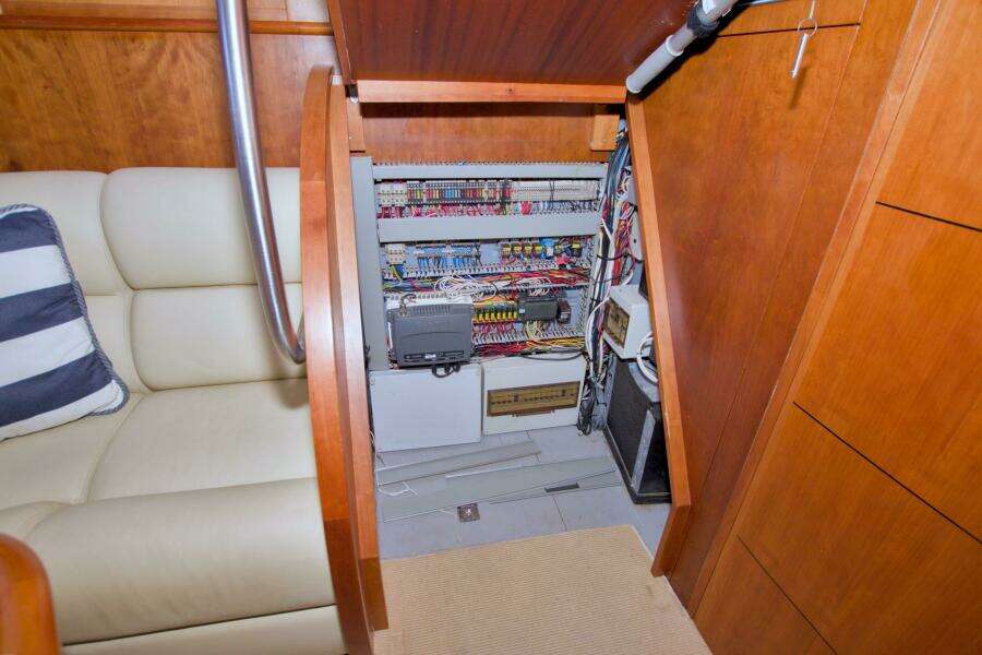 Vivace 45ft Linssen Yacht For Sale