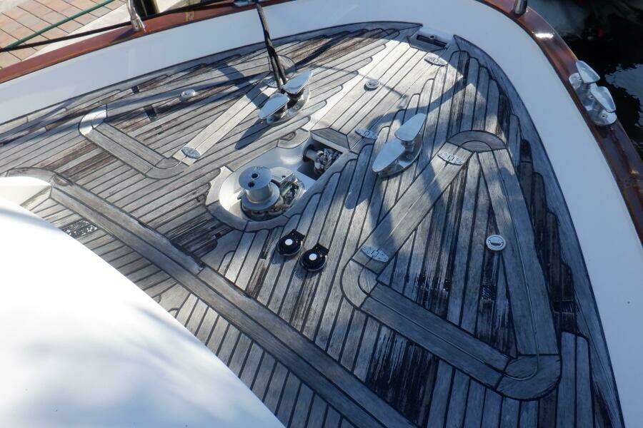 Vivace 45ft Linssen Yacht For Sale
