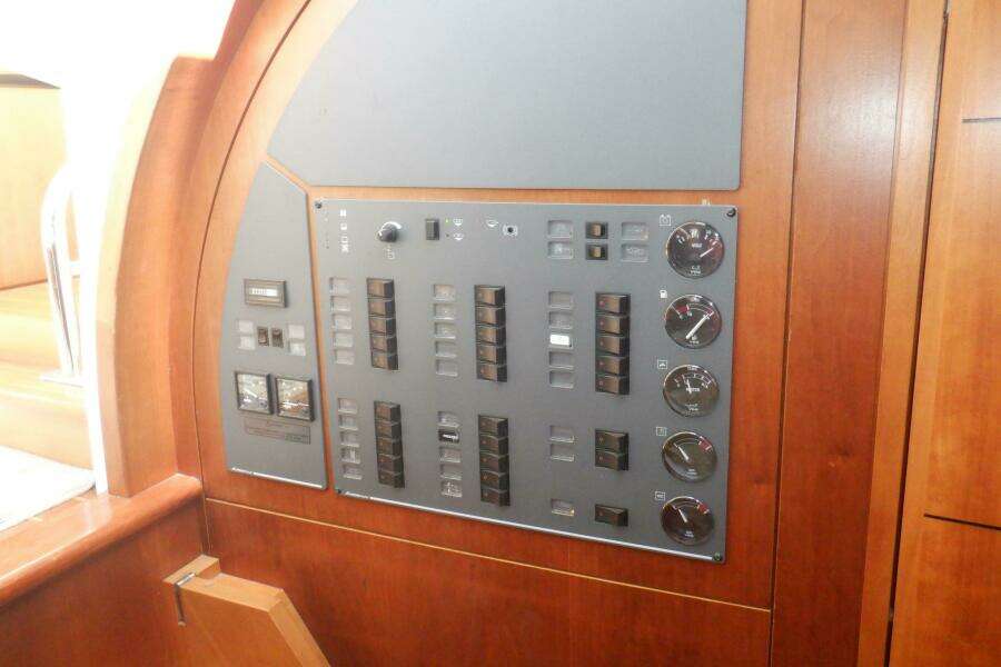 Vivace 45ft Linssen Yacht For Sale