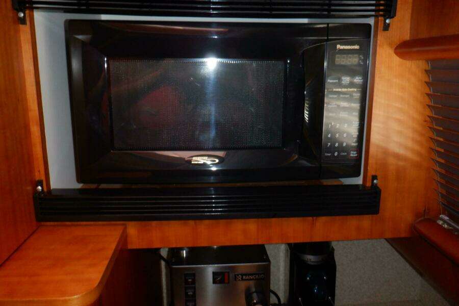 Vivace 45ft Linssen Yacht For Sale