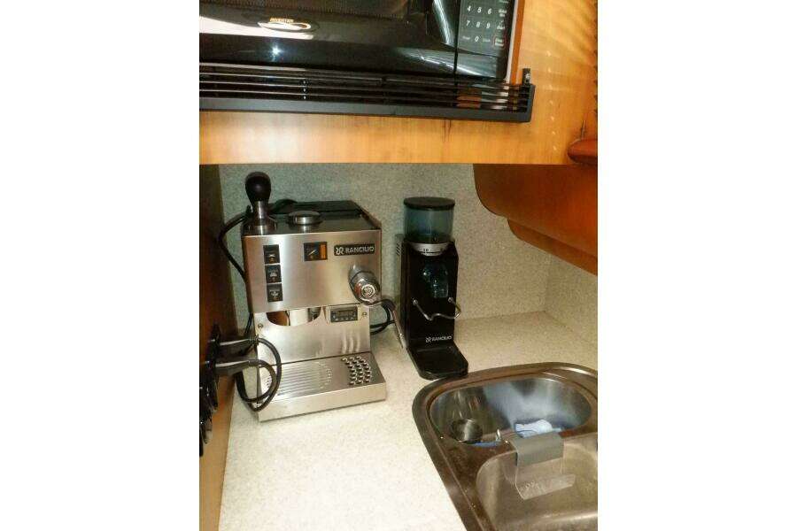 Vivace 45ft Linssen Yacht For Sale