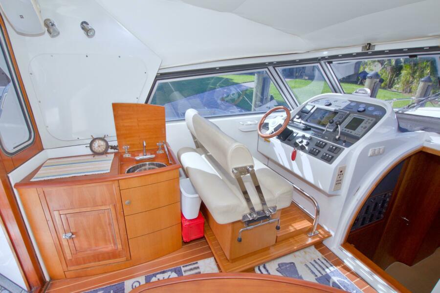 45' 2001 Linssen DS 45