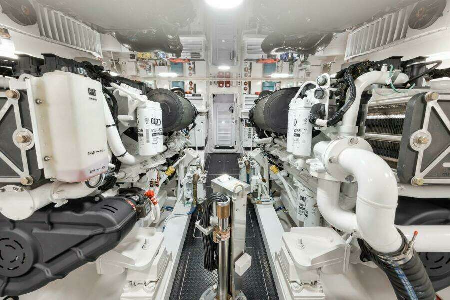 Viking 72 Skybridge - Chelsea -Engine Room