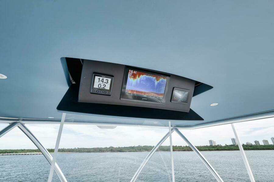 72' 2024 Viking 72 Skybridge