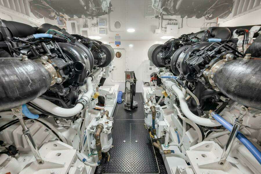 Viking 72 Skybridge - Chelsea -Engine Room