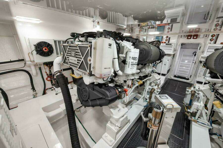 Viking 72 Skybridge - Chelsea -Engine Room