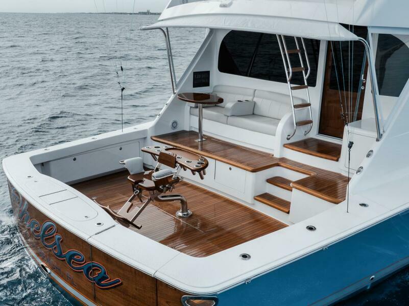 72' 2024 Viking 72 Skybridge