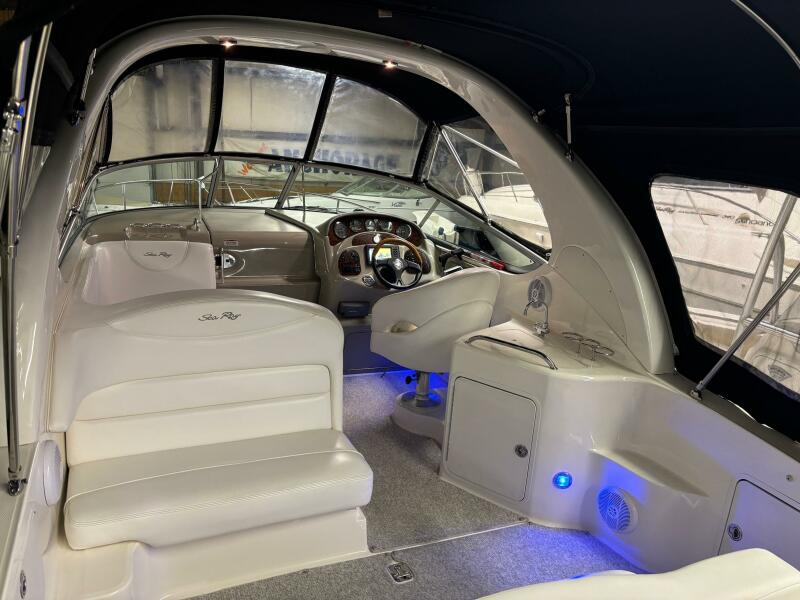 28' 2007 Sea Ray 280 sundancer