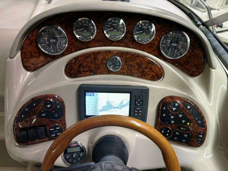 28ft Sea Ray Yacht For Sale