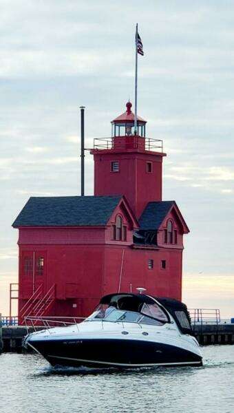 28ft Sea Ray Yacht For Sale