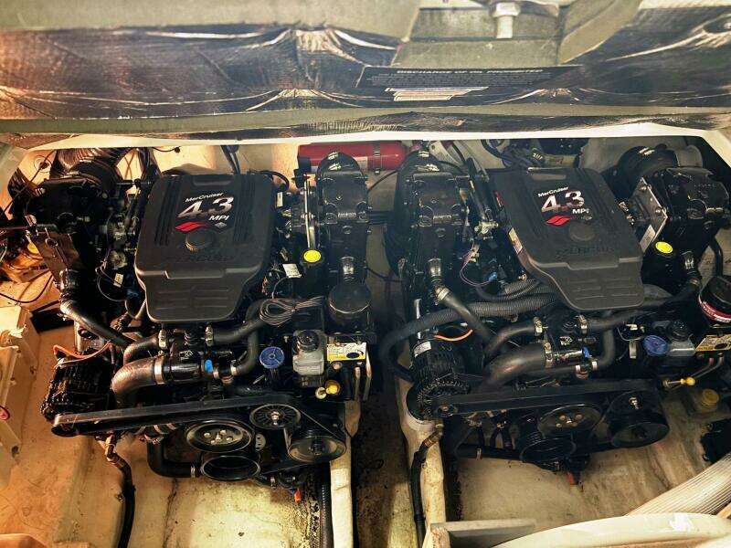 28ft Sea Ray Yacht For Sale