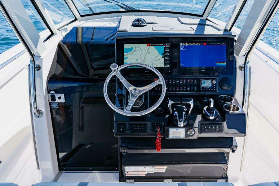 Blue Skies 40ft Pursuit Yacht For Sale