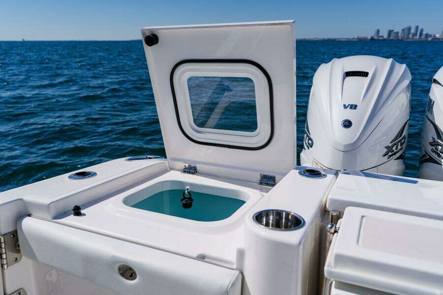 Blue Skies 40ft Pursuit Yacht For Sale