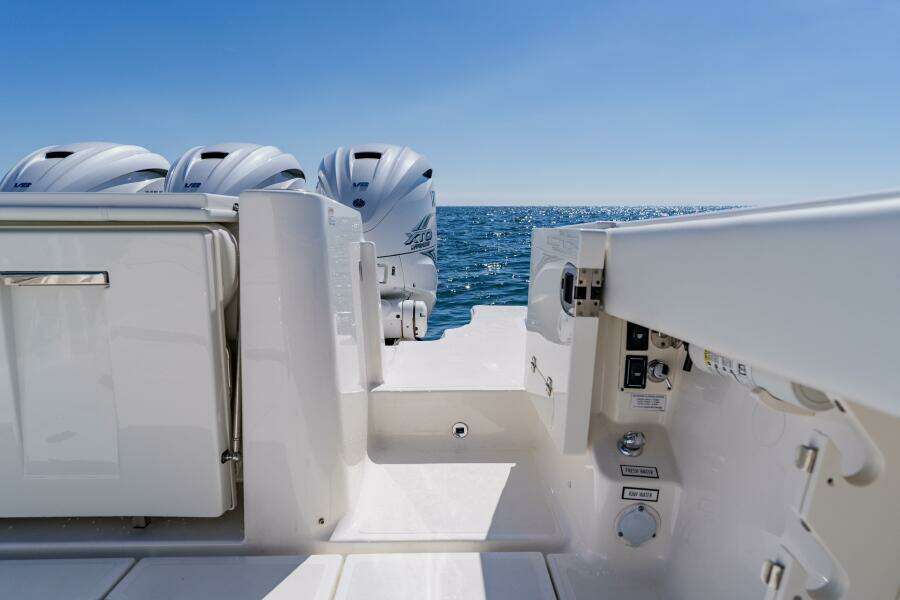 Blue Skies 40ft Pursuit Yacht For Sale