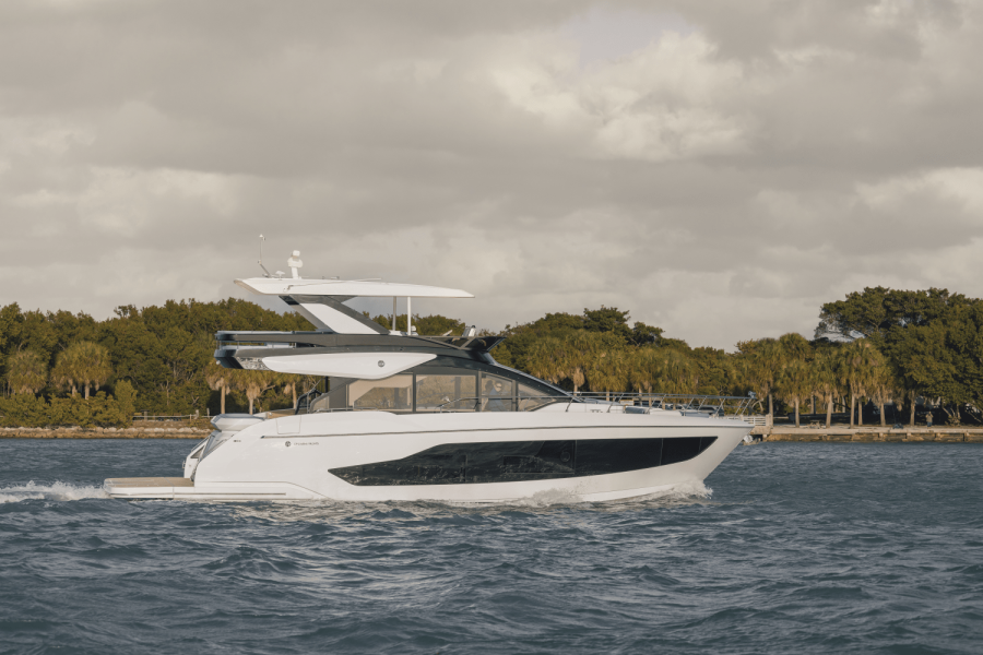 57ft Cruisers Yachts Yacht For Sale