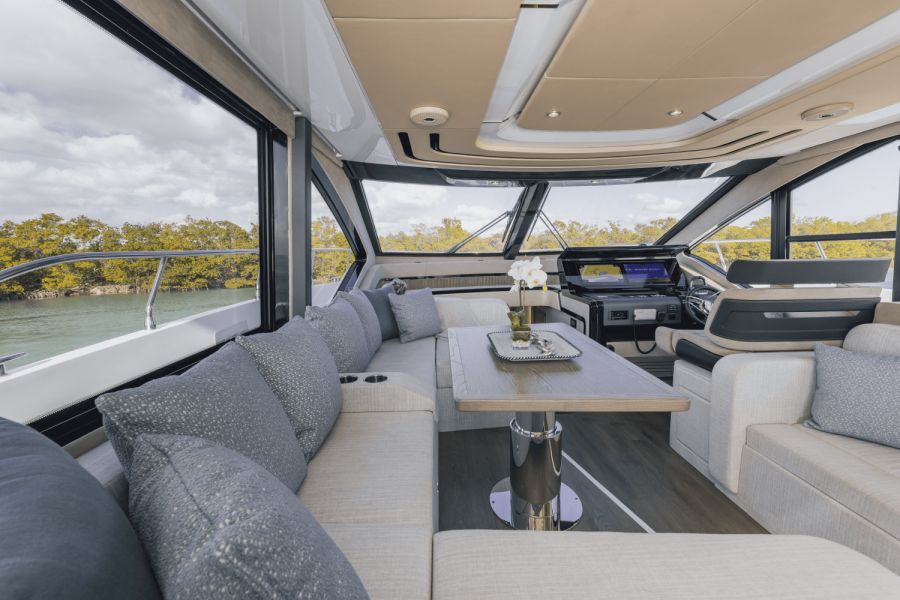 57ft Cruisers Yachts Yacht For Sale