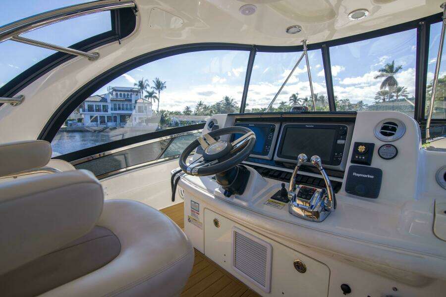Sea Ray 52 - Exodus - Flybridge 
