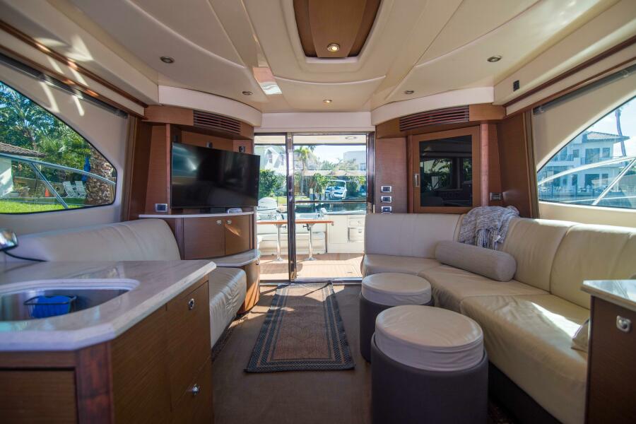52' 2013 Sea Ray 520 Sedan Bridge