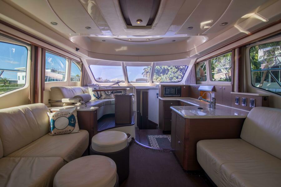 52' 2013 Sea Ray 520 Sedan Bridge