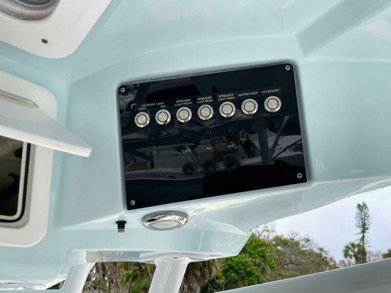 32ft Sea Fox Yacht For Sale