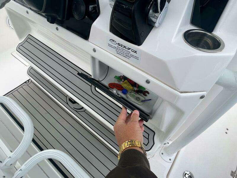 32ft Sea Fox Yacht For Sale