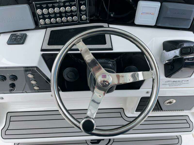 32ft Sea Fox Yacht For Sale