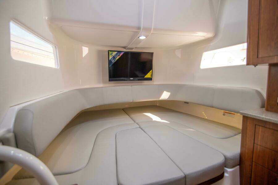 Regulator 41 - Wound Up II - Interior Cabin