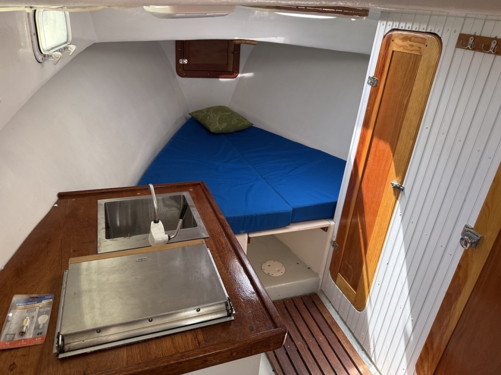 28ft Seaworthy Yacht For Sale