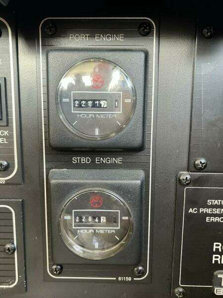 Wicked Twisted Road 37ft Bayliner Yacht For Sale