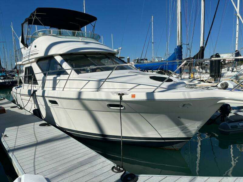 Wicked Twisted Road 37ft Bayliner Yacht For Sale