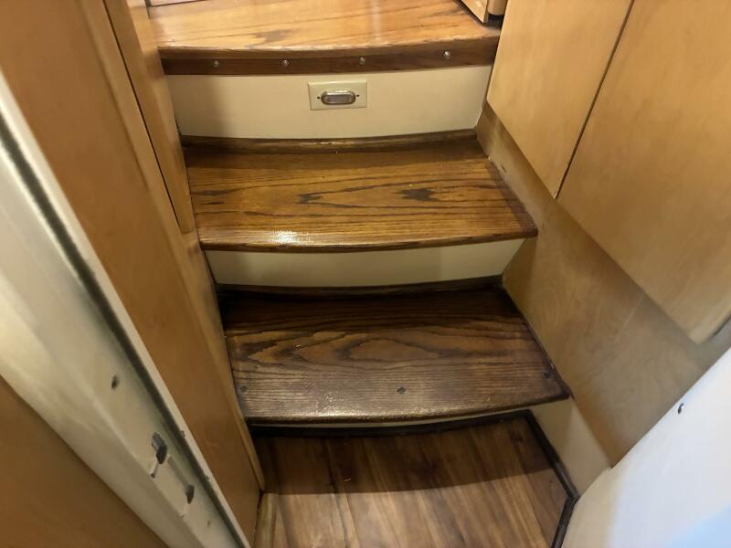 45' 1996 Carver 455 Aft Cabin