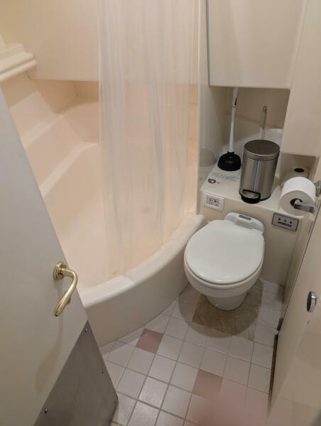 45' 1996 Carver 455 Aft Cabin