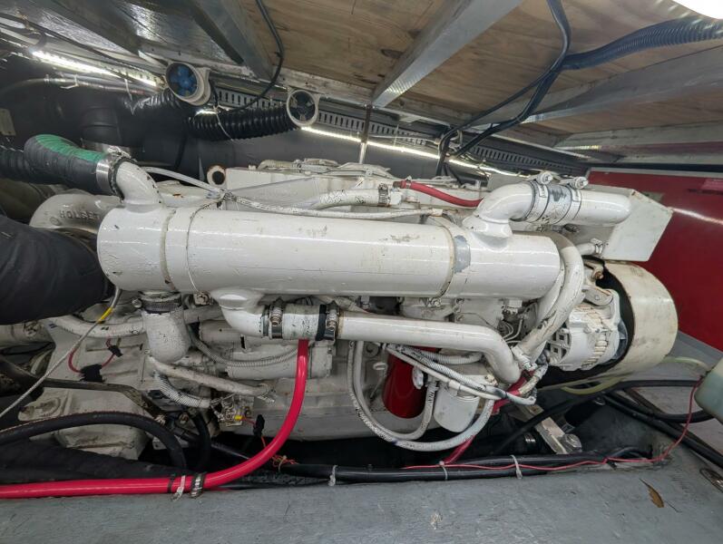 45' 1996 Carver 455 Aft Cabin