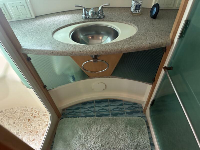 45' 1996 Carver 455 Aft Cabin