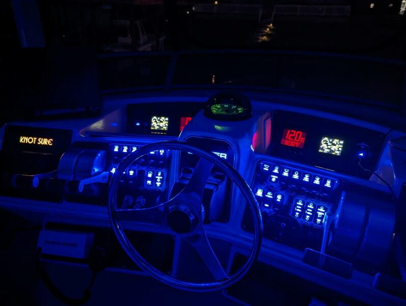 45' 1996 Carver 455 Aft Cabin