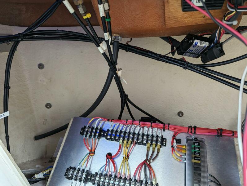 45' 1996 Carver 455 Aft Cabin