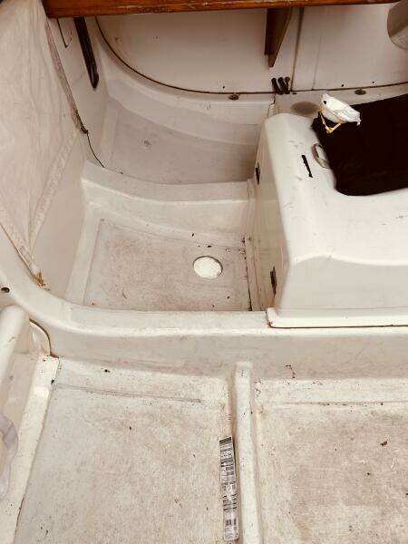 Seahorse 33ft Beneteau Yacht For Sale