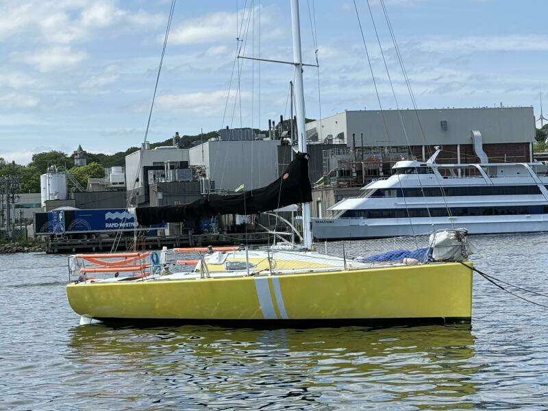 Seahorse 33ft Beneteau Yacht For Sale